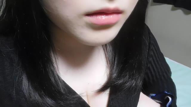 風俗未経験！171cmの長身グラマーで色白清楚な黒髪美形若妻☆『みい』
