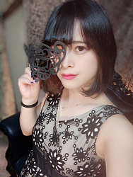 小悪魔系美女！！