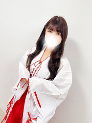 ……この服、スース―して恥ずかしいな～